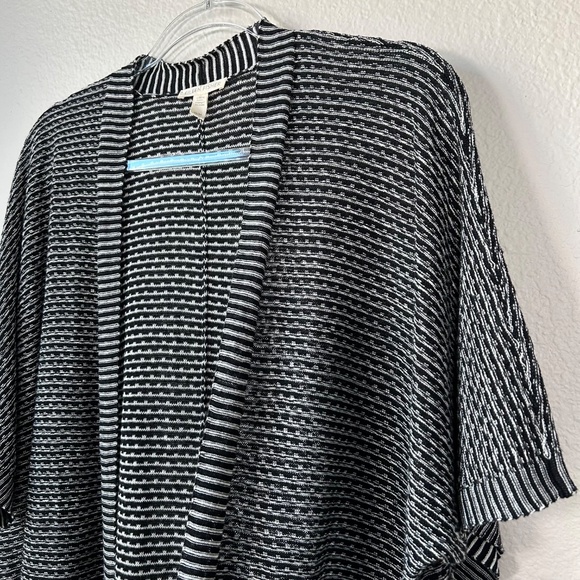 Eileen Fisher size M long Kimono cardigan short sleeve organic linen white black - Picture 8 of 11